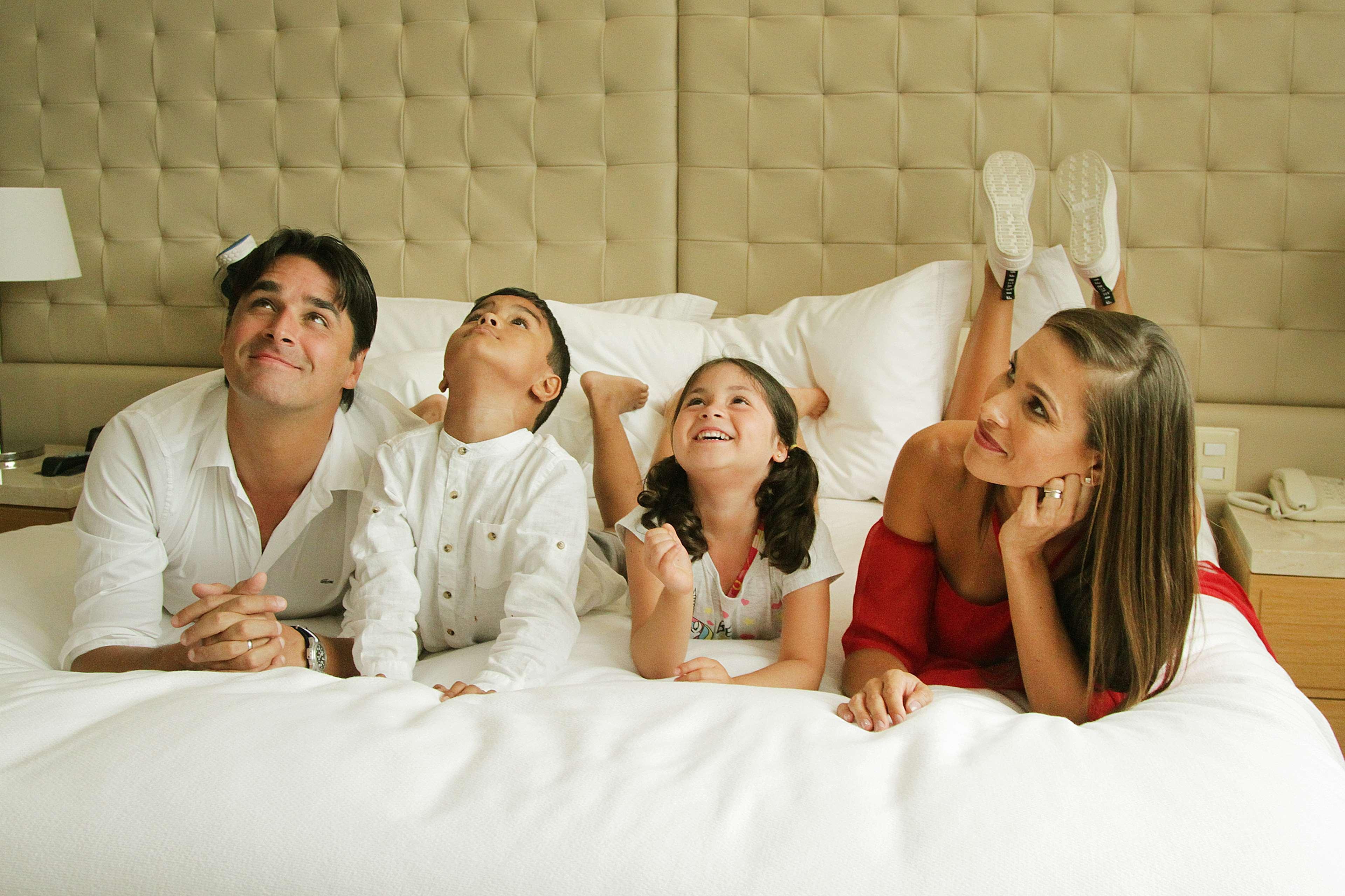 Hilton Copacabana Ρίο ντε Τζανέιρο Εξωτερικό φωτογραφία The family of the King of Jordan