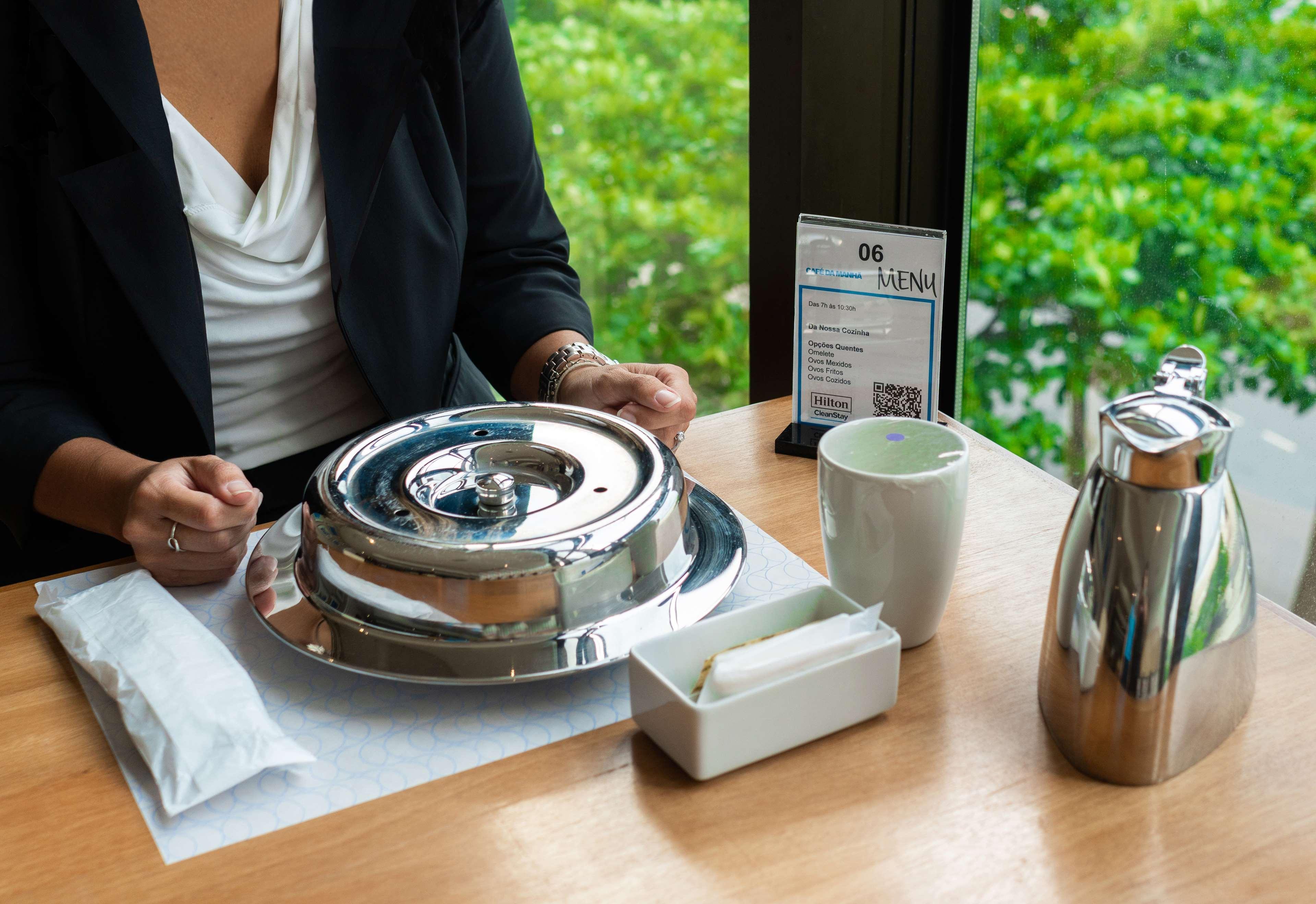 Hilton Copacabana Ρίο ντε Τζανέιρο Εξωτερικό φωτογραφία A chafing dish