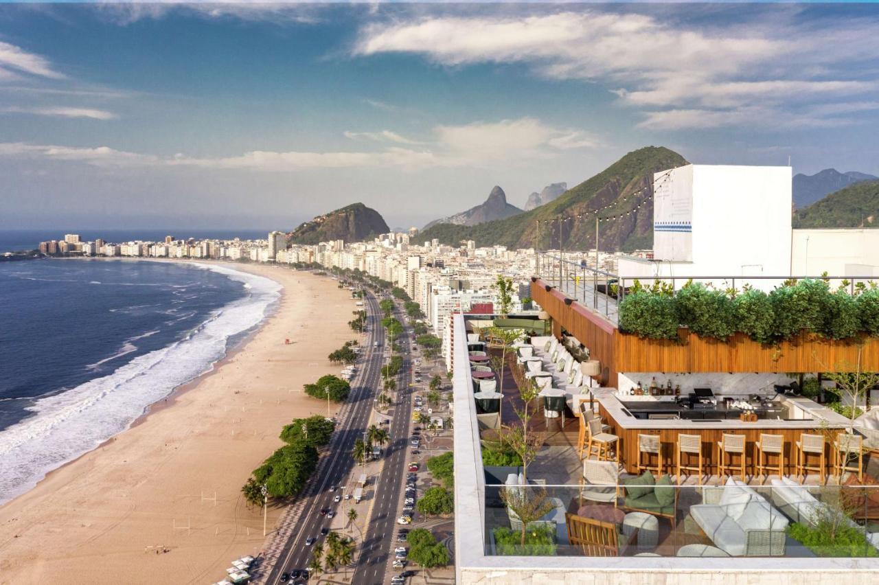 Hilton Copacabana Ρίο ντε Τζανέιρο Εξωτερικό φωτογραφία View of the beach from the hotel