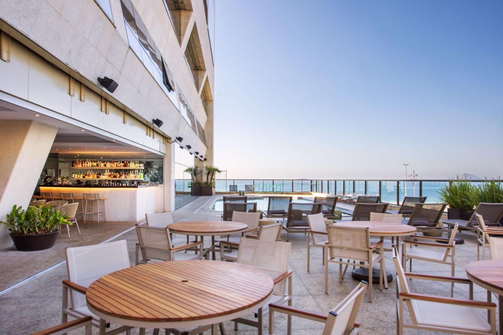 Hilton Copacabana Ρίο ντε Τζανέιρο Εξωτερικό φωτογραφία The Sky Bar